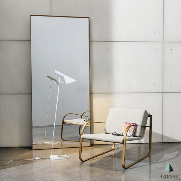 آینه قدی با قاب فلزی طلایی دکوری مدل R17